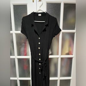 Black Aritzia button up midi dress-M